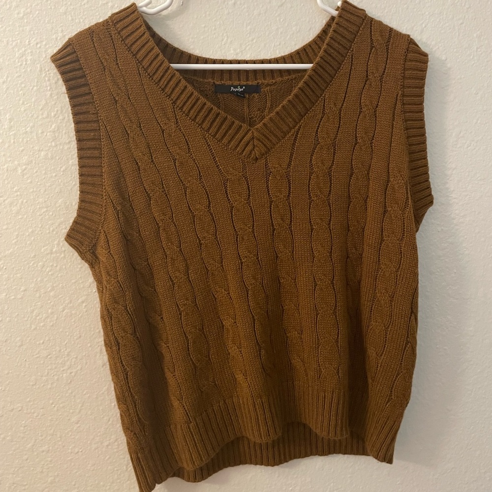 Brown sweater vest from Papaya